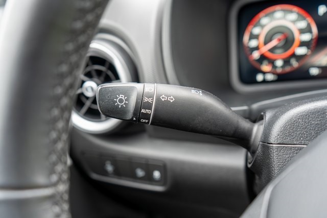 2023 Hyundai Kona Limited photo 19