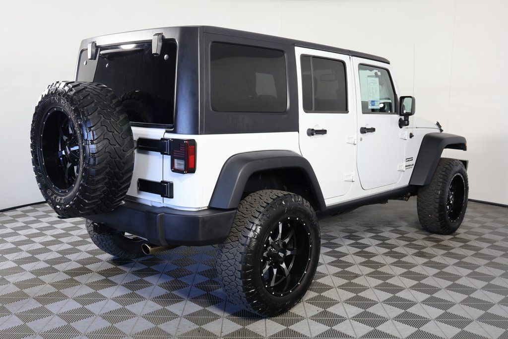 2016 Jeep Wrangler Unlimited Sport photo 4