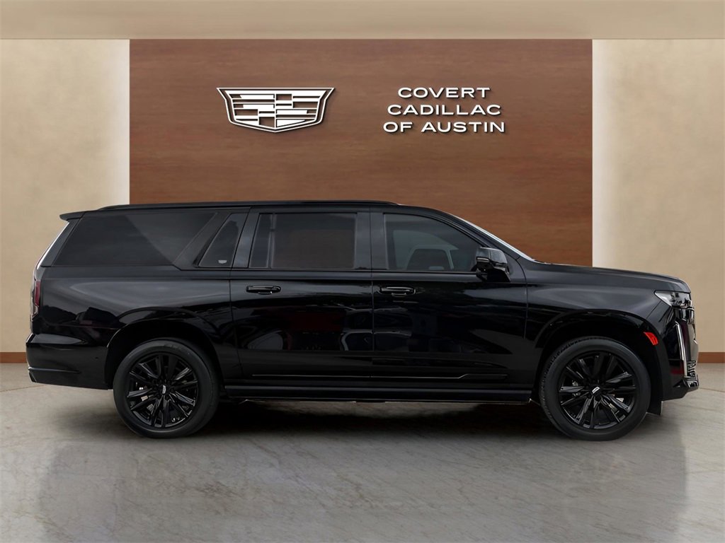 2023 Cadillac Escalade ESV Sport Platinum photo 4