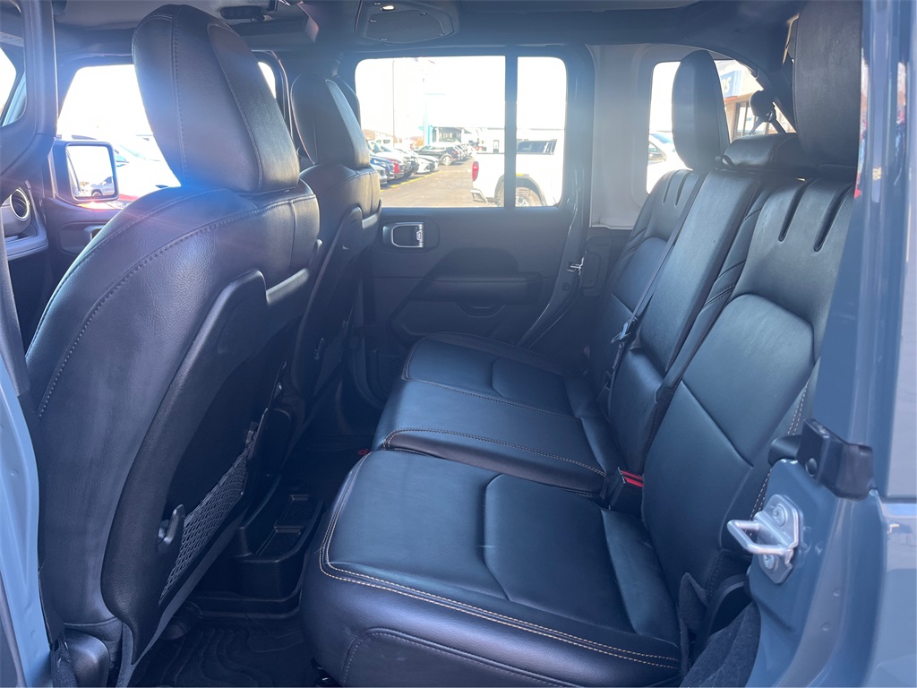 2024 Jeep Wrangler 4xe Sahara photo 4