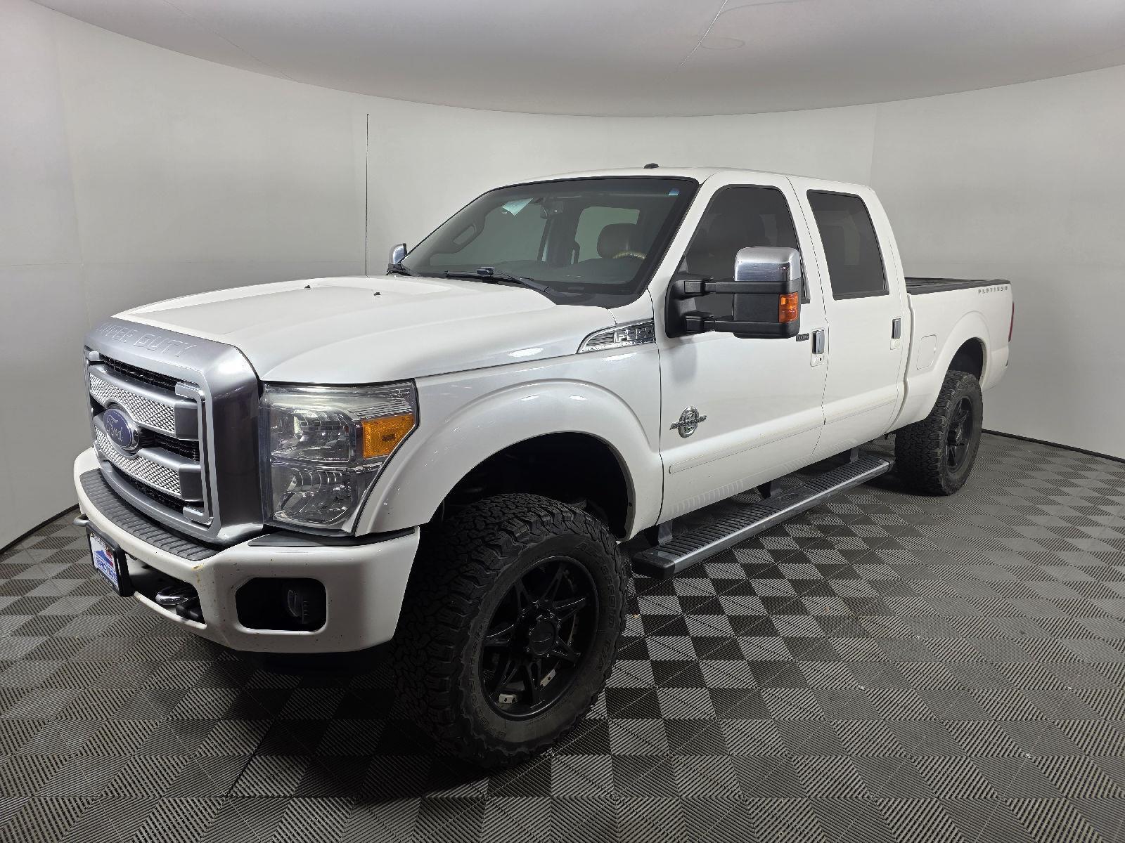 2016 Ford F-350 Super Duty Lariat's photo