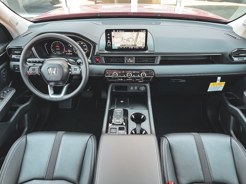 2025 Honda Pilot Touring photo 30