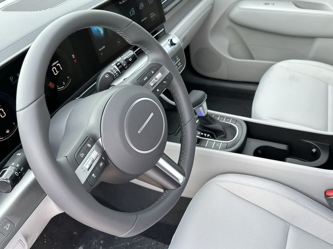 2026 Hyundai Kona SEL photo 13