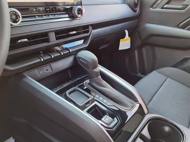 2025 Chevrolet Colorado LT photo 17
