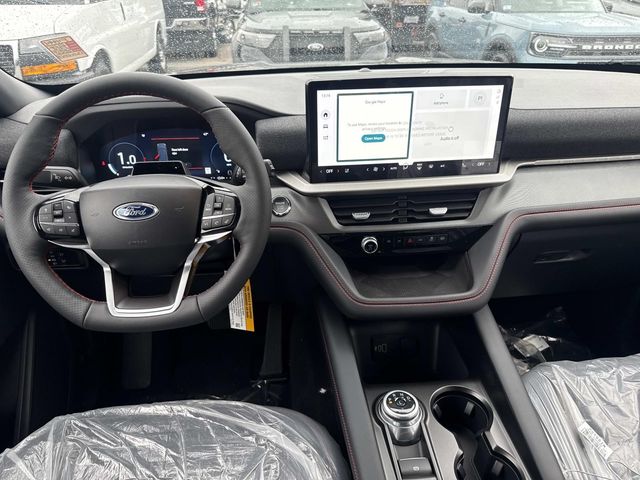 2026 Ford Explorer ST-Line photo 4