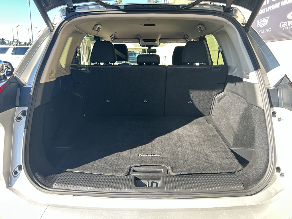 2024 Nissan Rogue SV photo 13