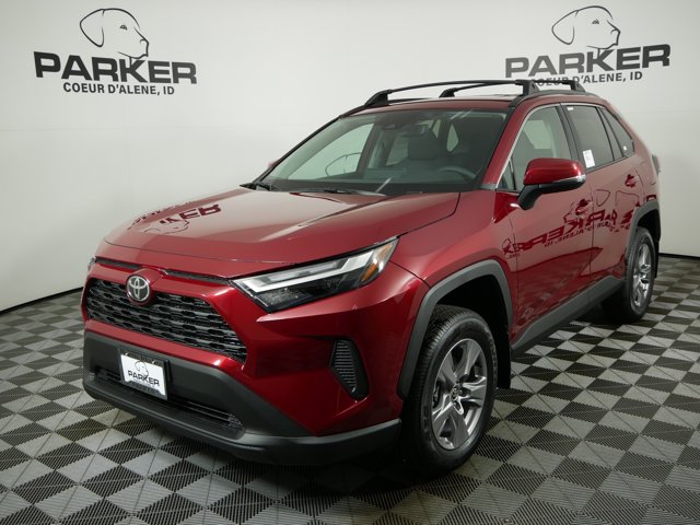 2025 Toyota RAV4 XLE's photo