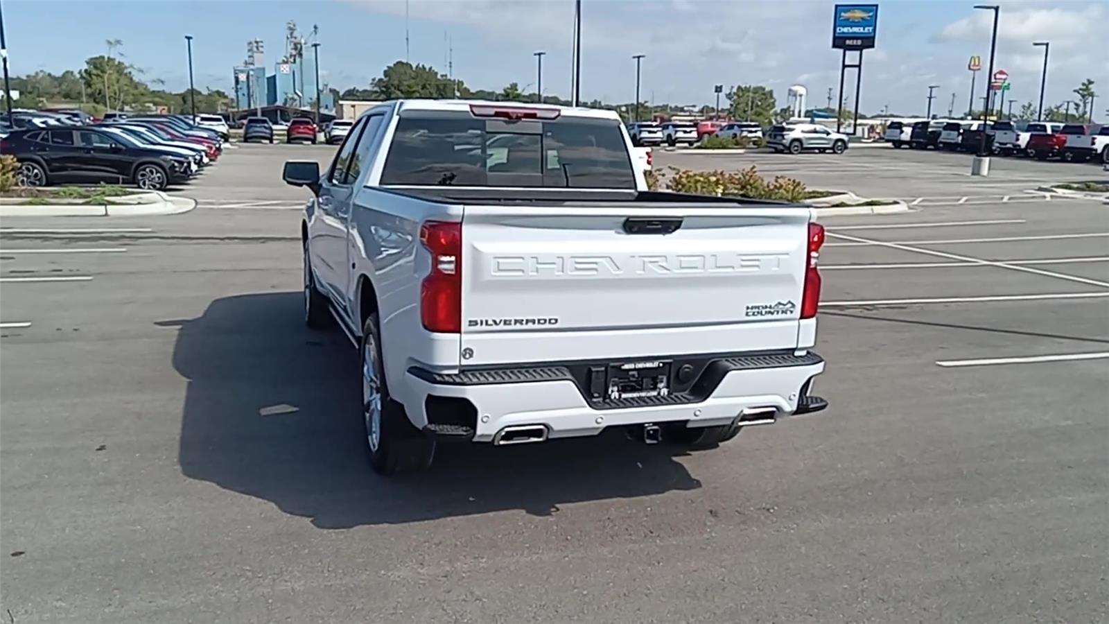 2026 Chevrolet Silverado 1500 High Country photo 7