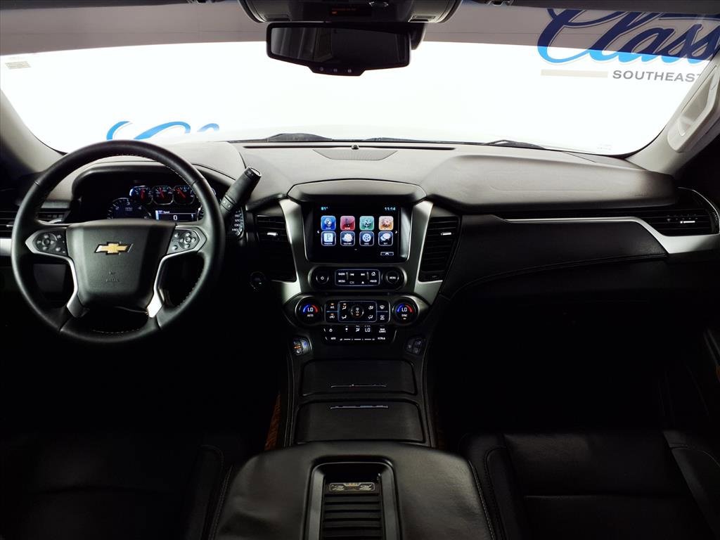 2015 Chevrolet Tahoe LTZ photo 3