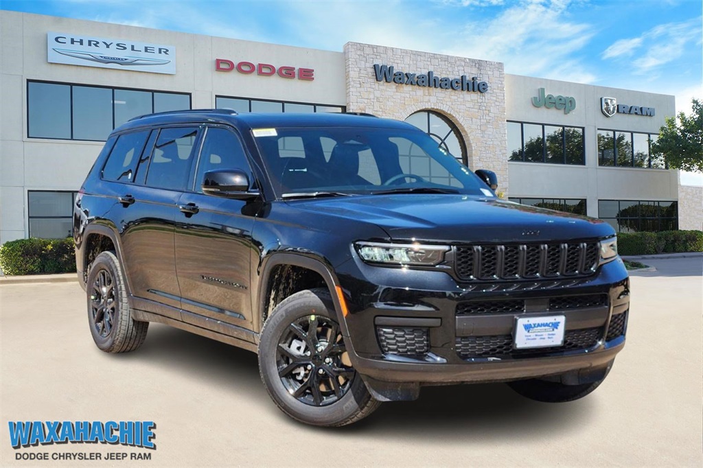 2025 Jeep Grand Cherokee L Altitude's photo