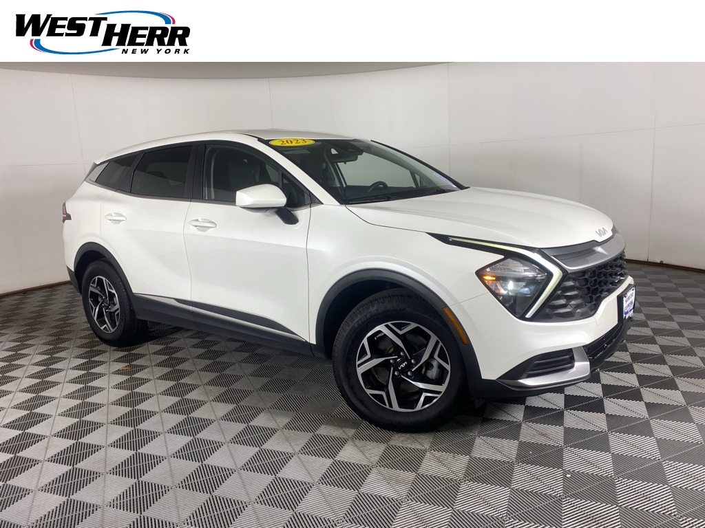 2023 Kia Sportage LX's photo