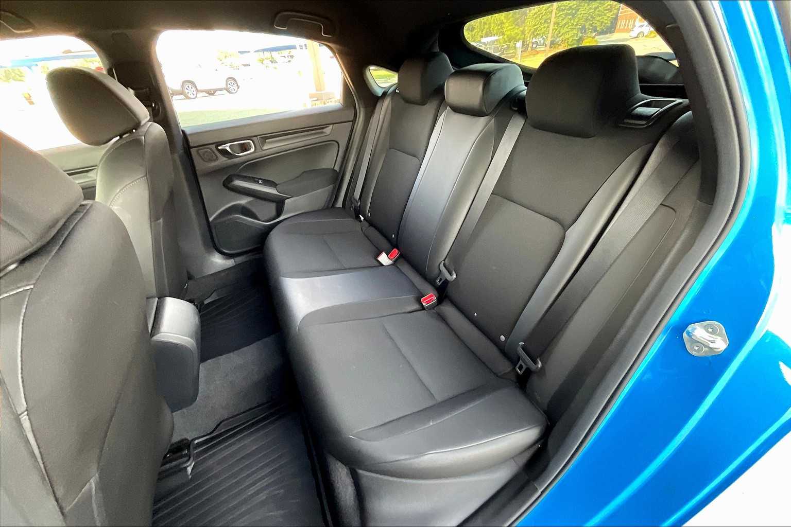 2025 Honda Civic Hatchback Sport photo 19