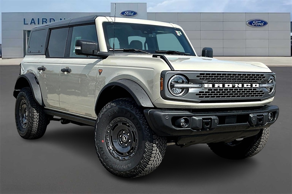 2025 Ford Bronco Badlands photo 2