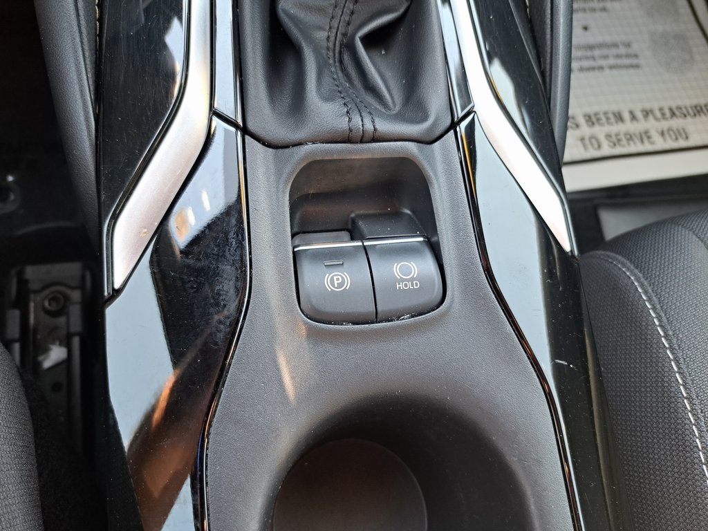2022 Toyota Corolla SE photo 17