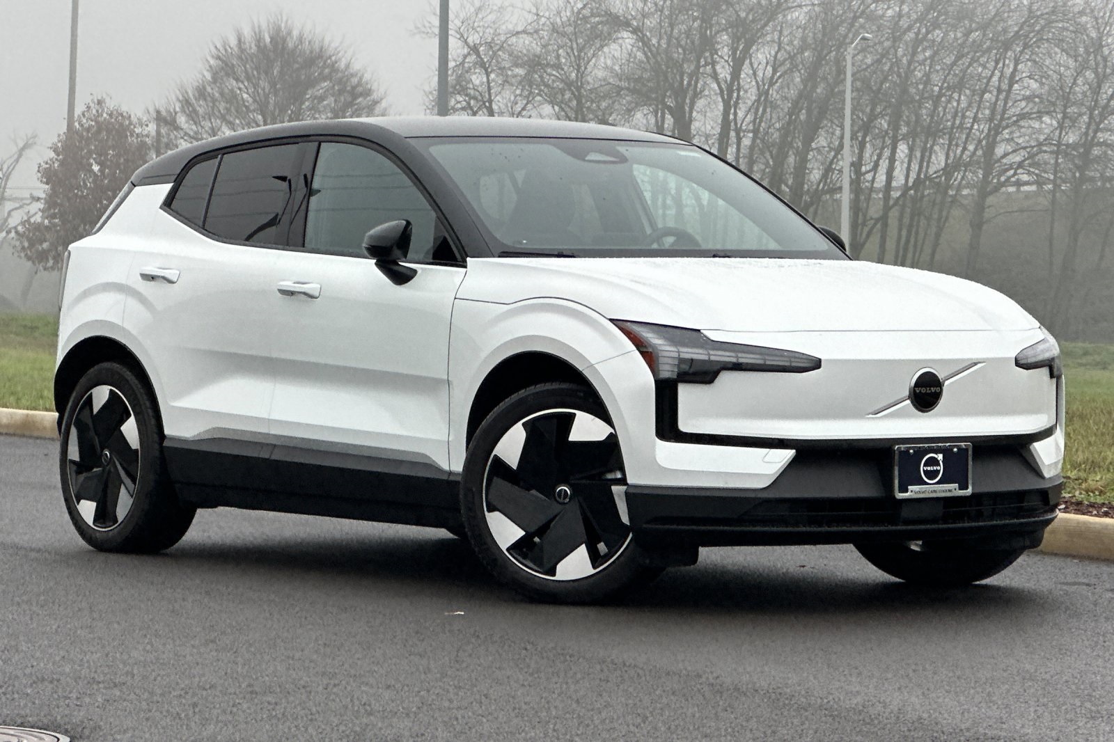 2025 Volvo EX30 Plus's photo