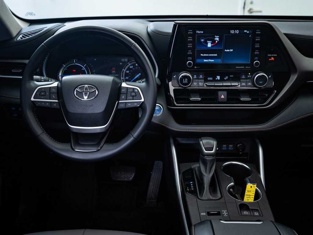 2022 Toyota Highlander Hybrid Bronze Edition photo 23
