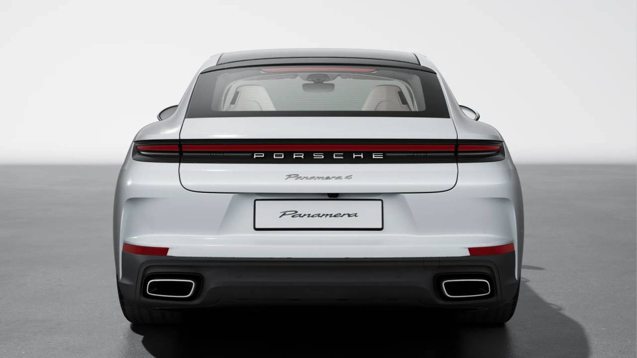 2025 Porsche Panamera 4 photo 7