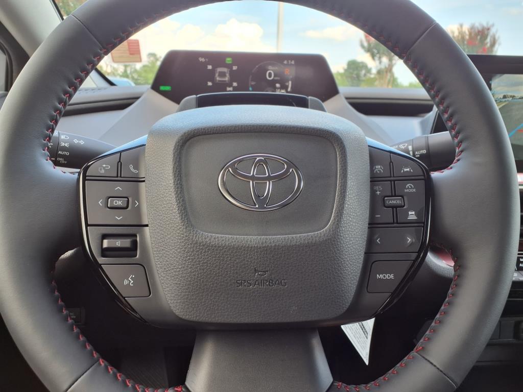 2025 Toyota Prius Plug-in Hybrid XSE photo 24