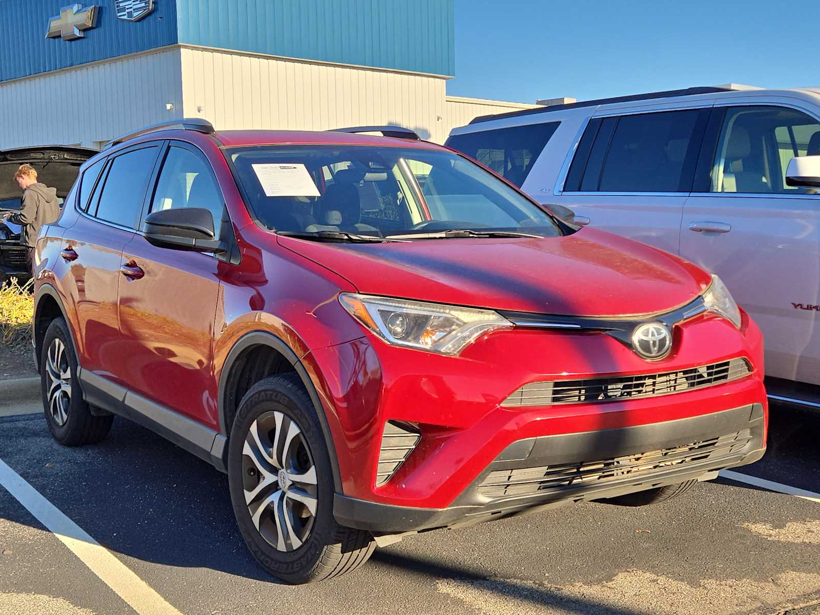 2017 Toyota RAV4 LE's photo