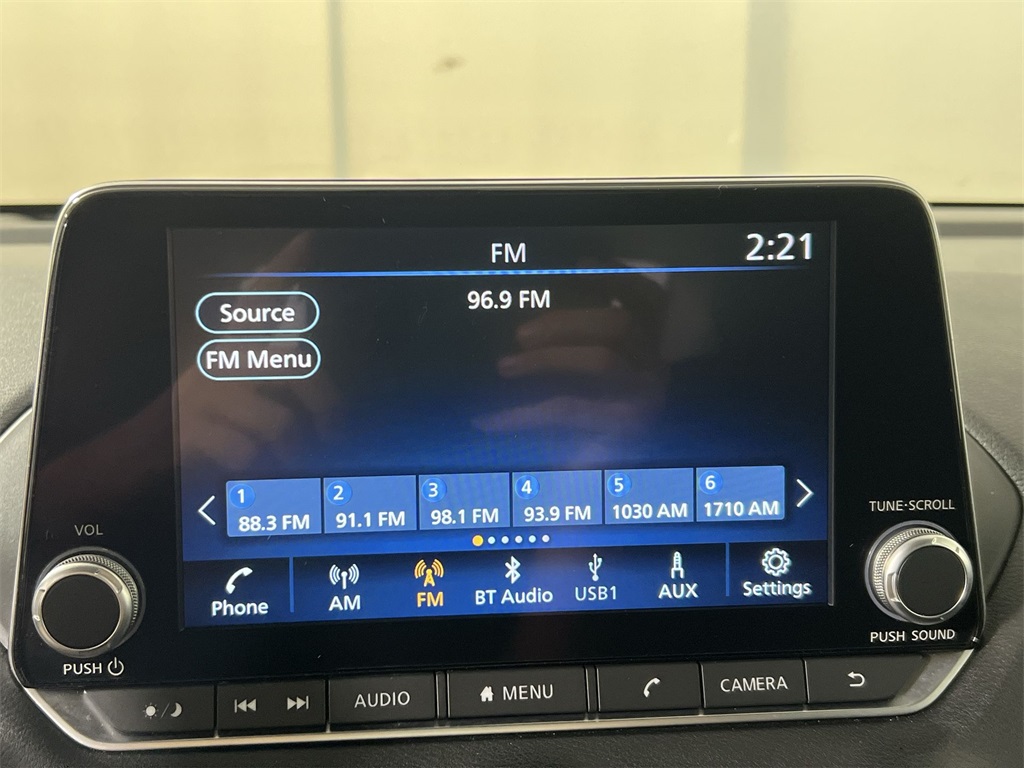 2024 Nissan Sentra SV photo 12