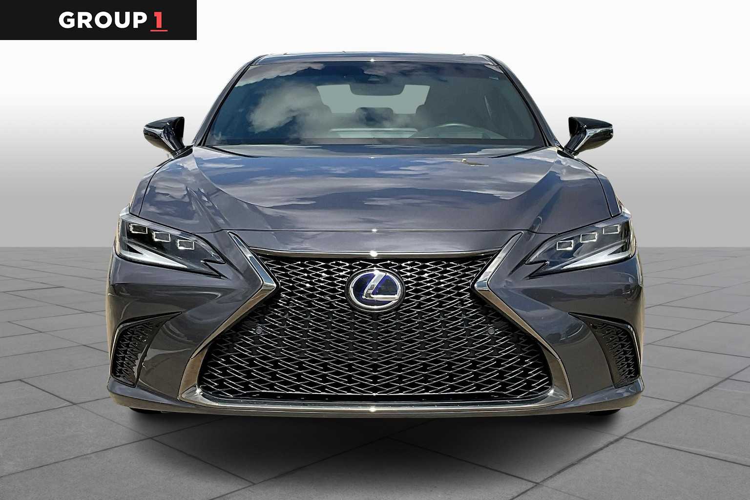 2022 Lexus ES F SPORT photo 3