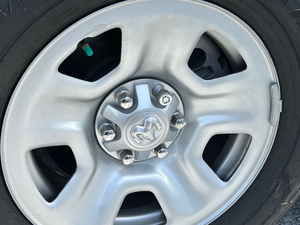 2025 Ram 1500 Tradesman photo 14