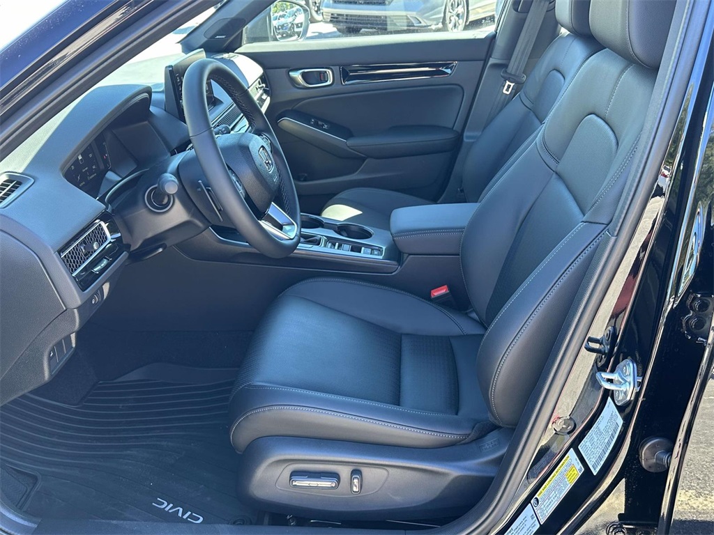 2026 Honda Civic Hybrid Sport Touring photo 4