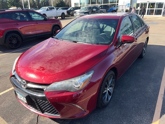2015 Toyota Camry XSE photo 3