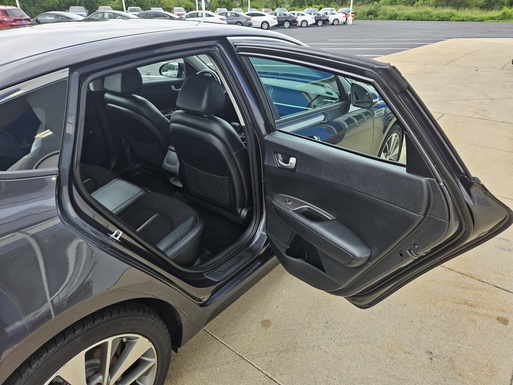 2019 Kia Optima S photo 12