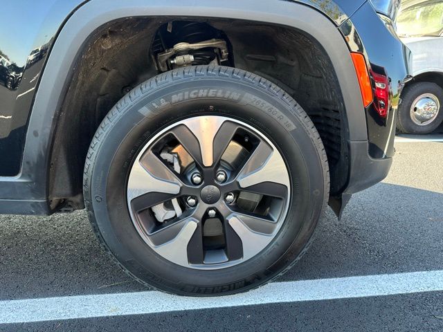 2023 Jeep Cherokee 4xe photo 10