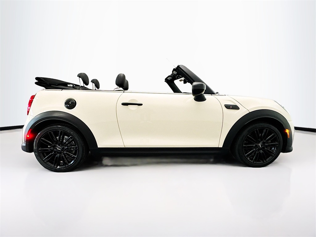 2023 Mini Cooper Convertible S photo 8