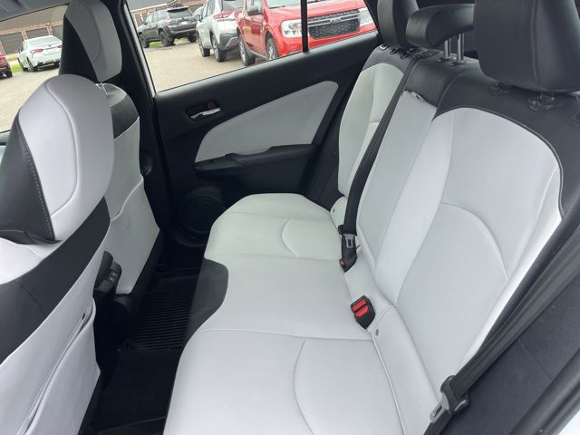 2022 Toyota Prius XLE AWD-e photo 8