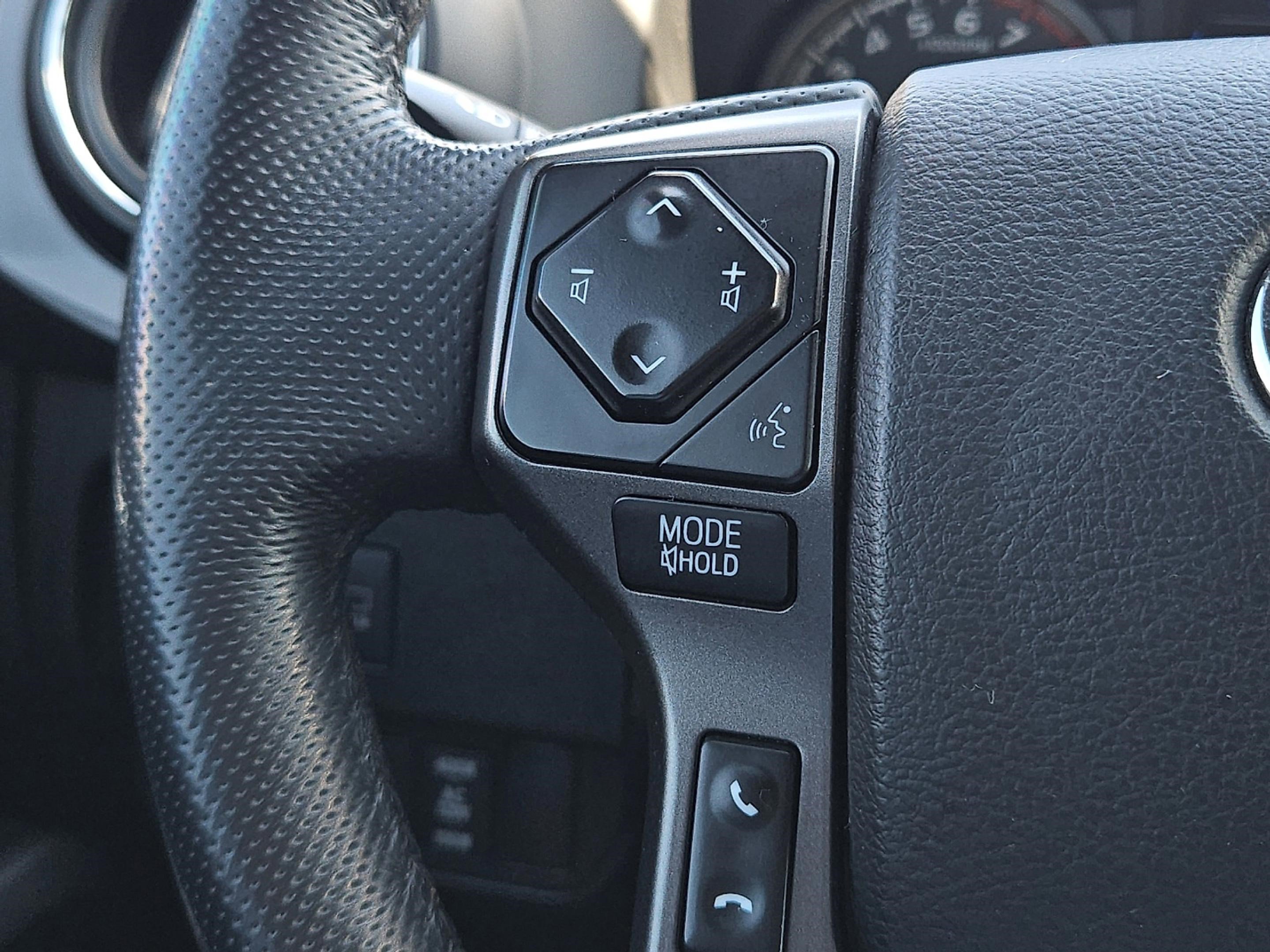 2021 Toyota Tacoma TRD Off-Road photo 29
