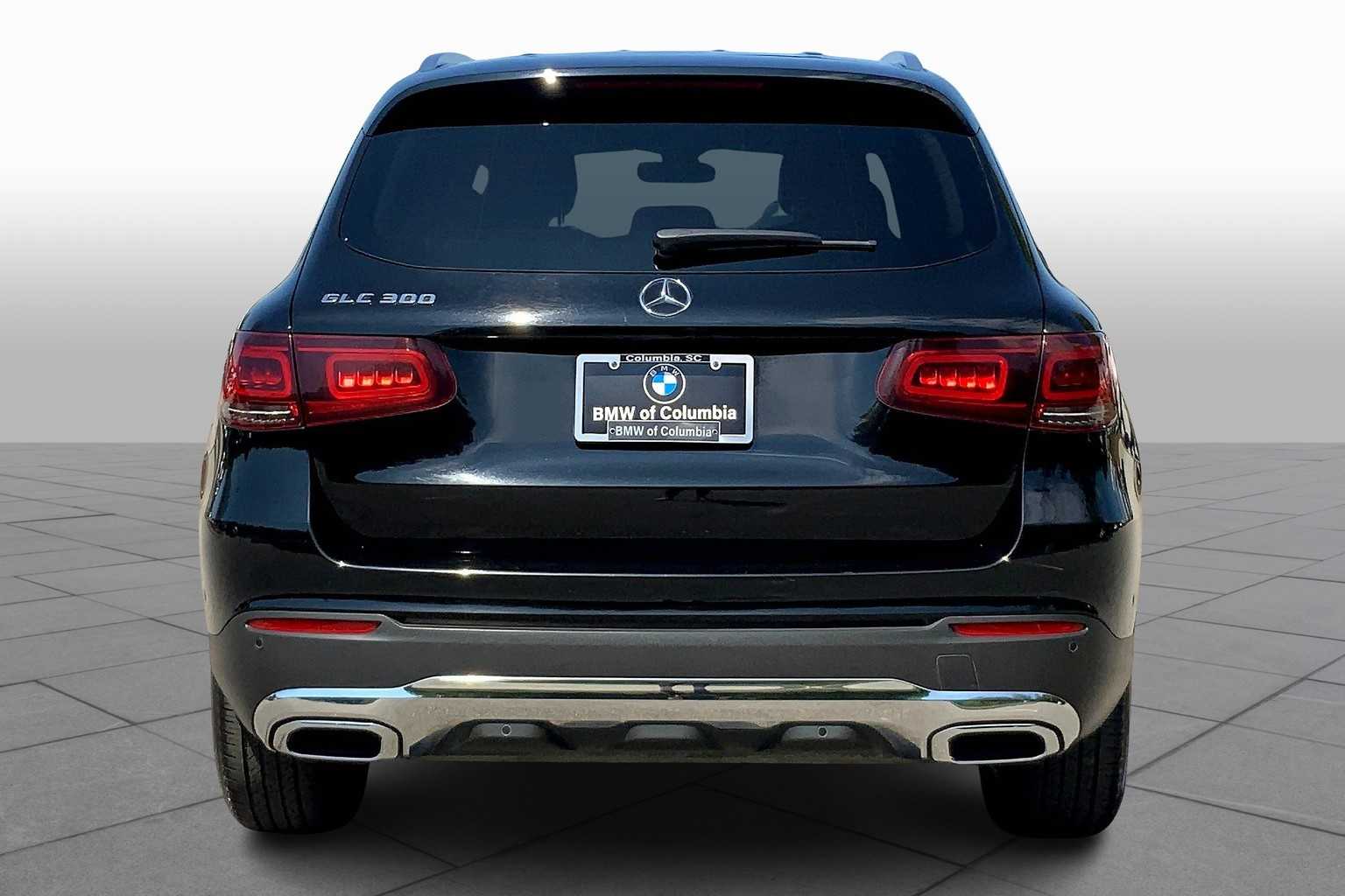 2021 Mercedes Benz GLC 300 photo 4