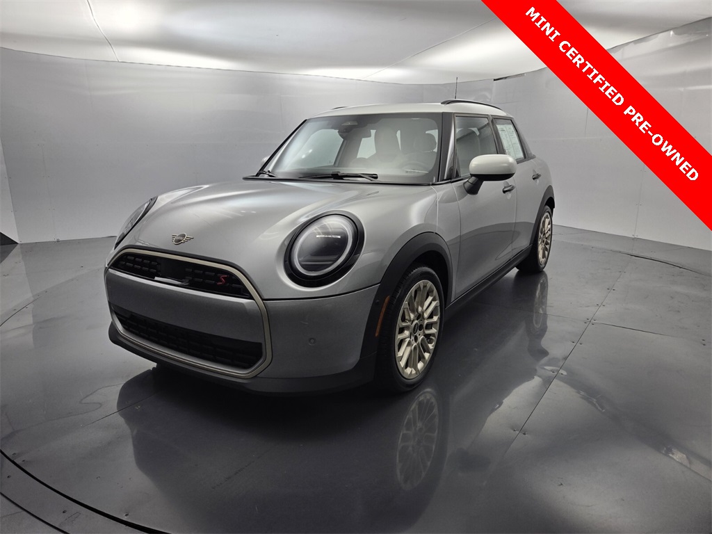 2025 Mini Cooper Signature photo 3
