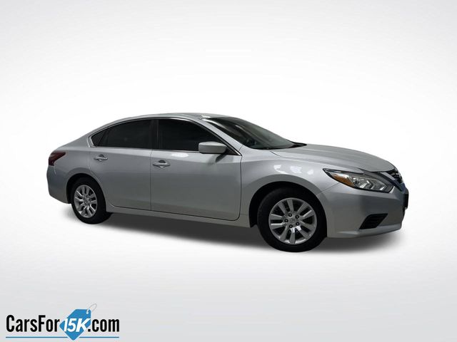 2018 Nissan Altima S's photo