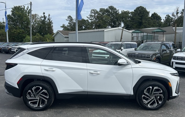 2026 Hyundai Tucson Limited photo 2