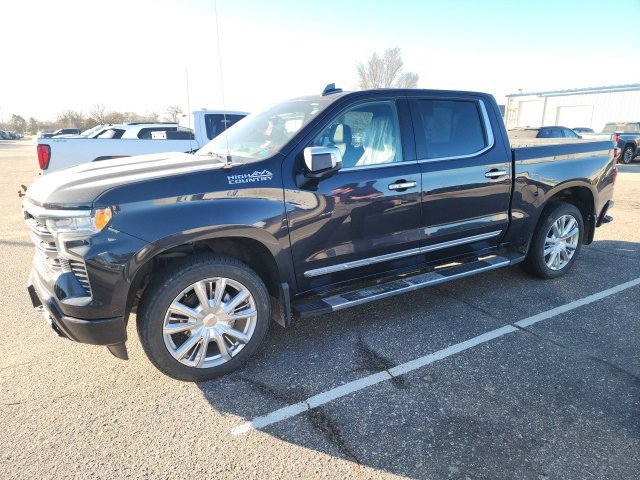 2023 Chevrolet Silverado 1500 High Country's photo