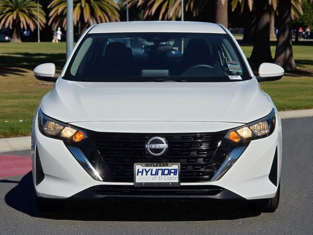 2024 Nissan Sentra SV photo 3