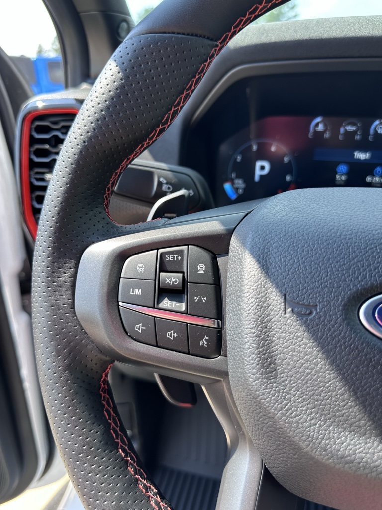 2025 Ford Ranger Raptor photo 12