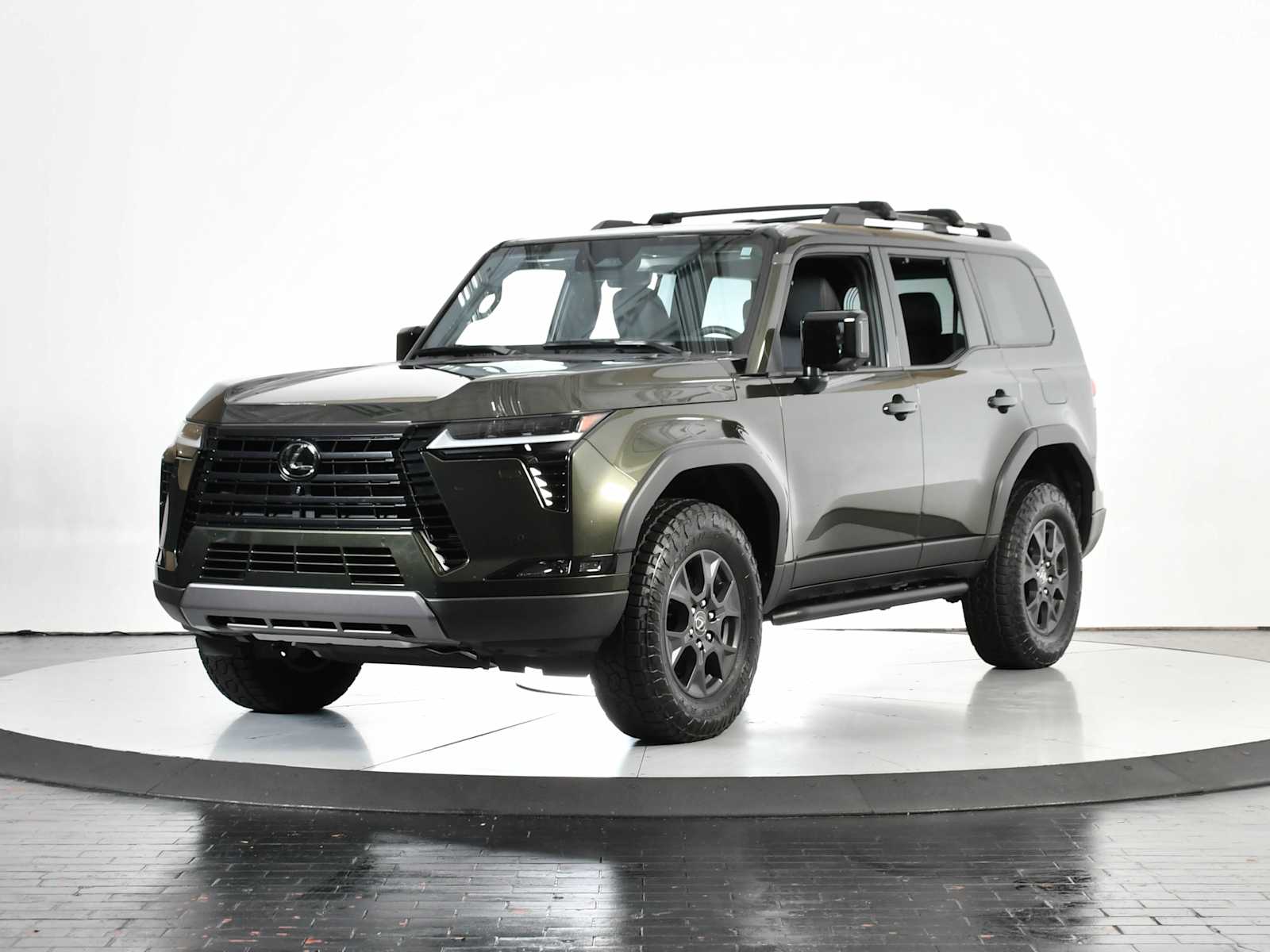 2024 Lexus GX Overtrail's photo