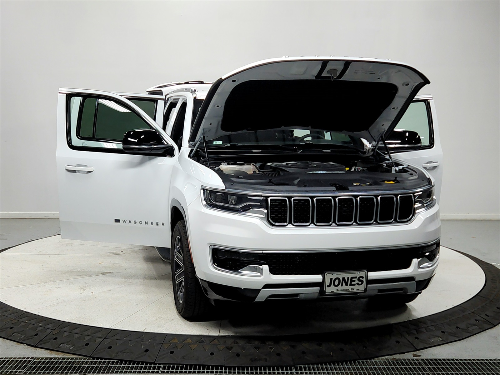 2024 Jeep Wagoneer Series II photo 9