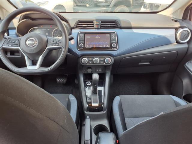 2023 Nissan Versa SV photo 7