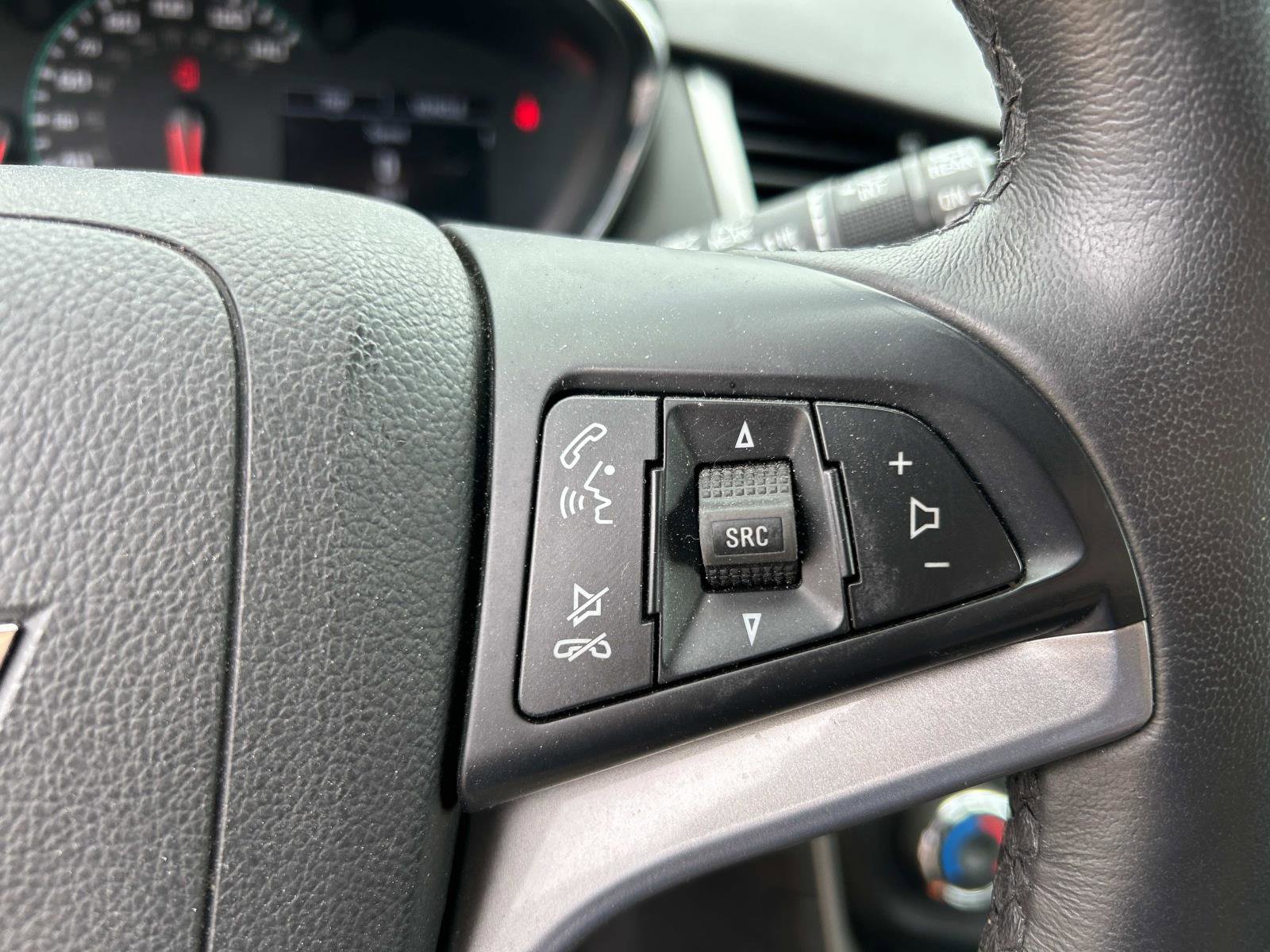 2022 Chevrolet Trax LT photo 30