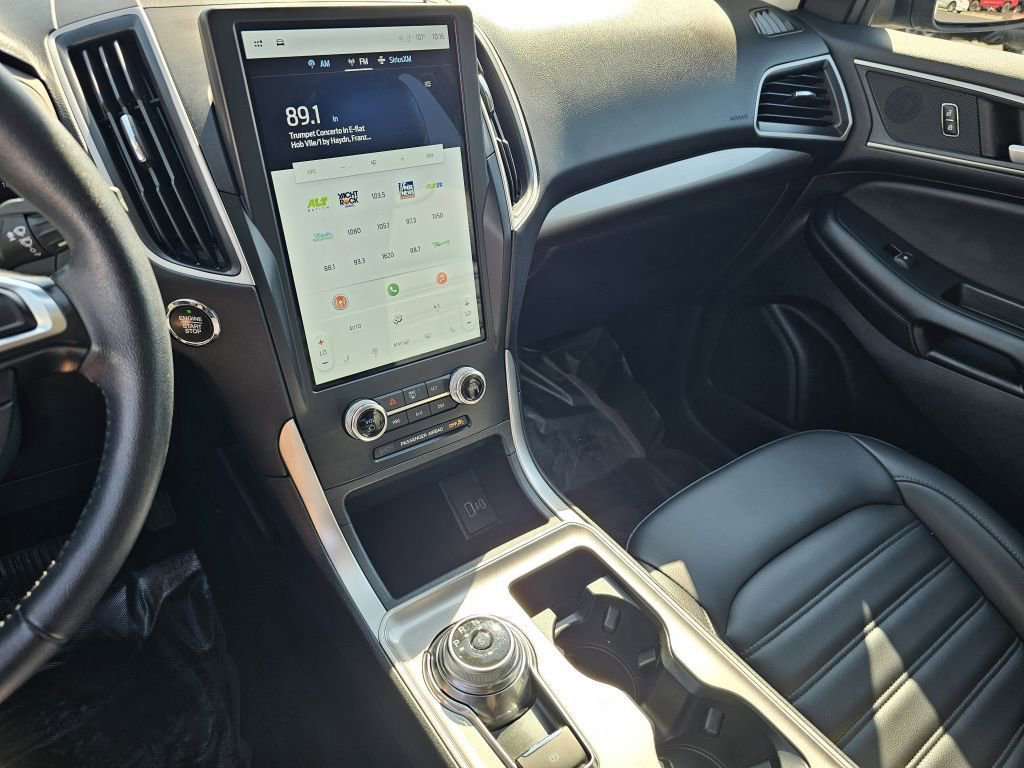 2024 Ford Edge SEL photo 23