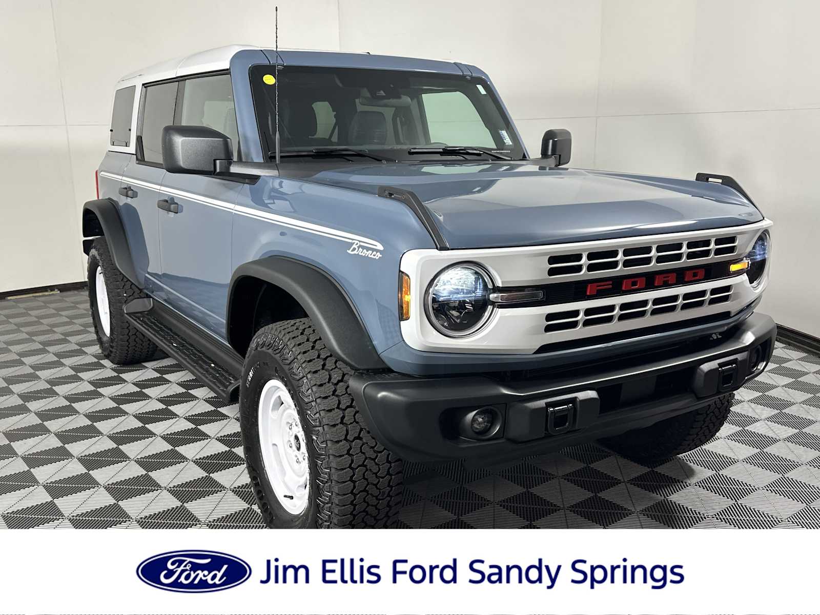 2025 Ford Bronco 4-Door Heritage Editon's photo