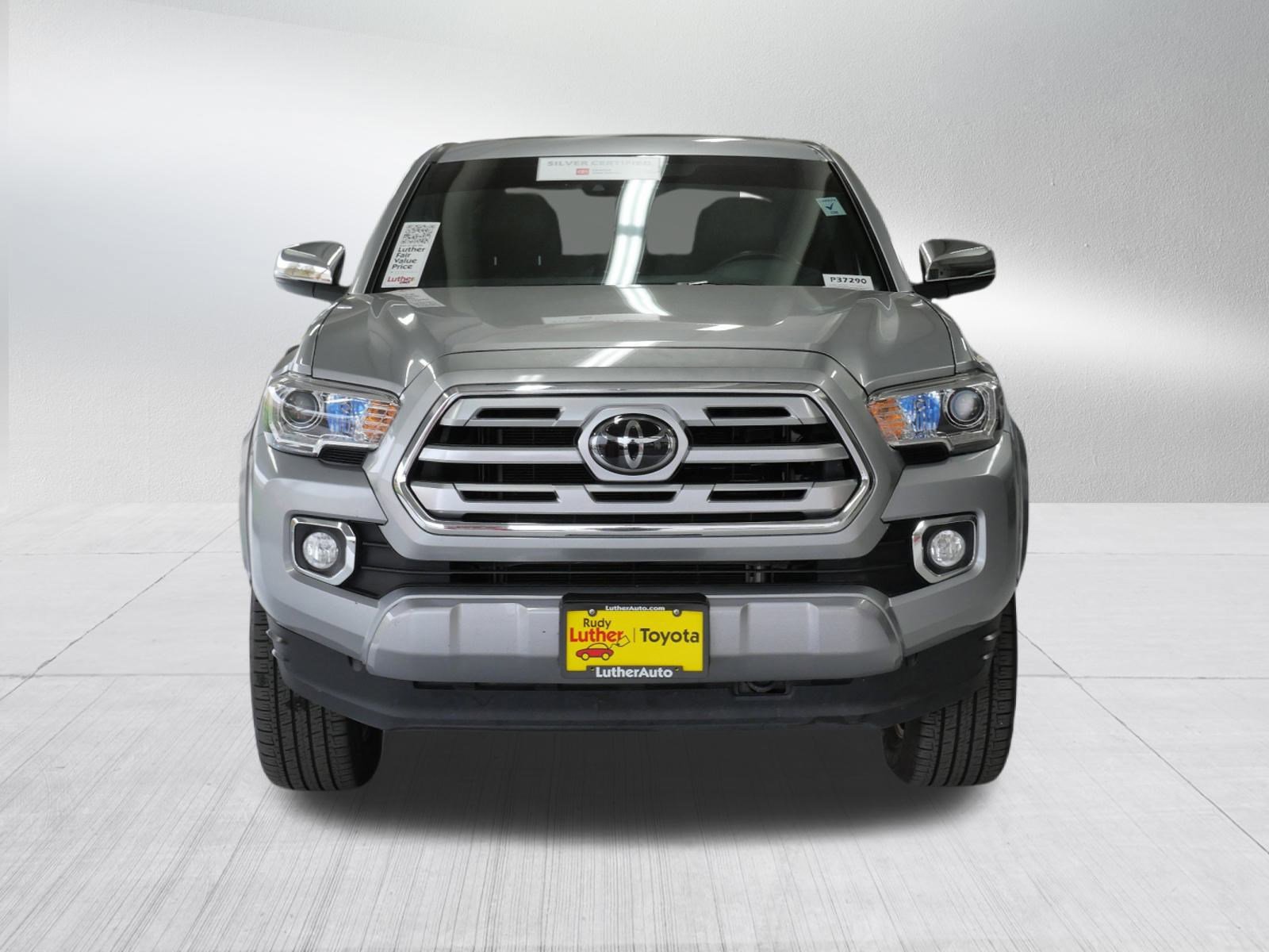 Certified 2018 Toyota Tacoma Limited with VIN 5TFGZ5AN0JX134401 for sale in Golden Valley, Minnesota