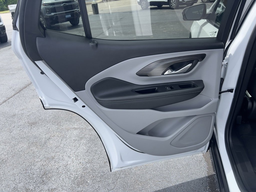 2024 Gmc Terrain SLE photo 12