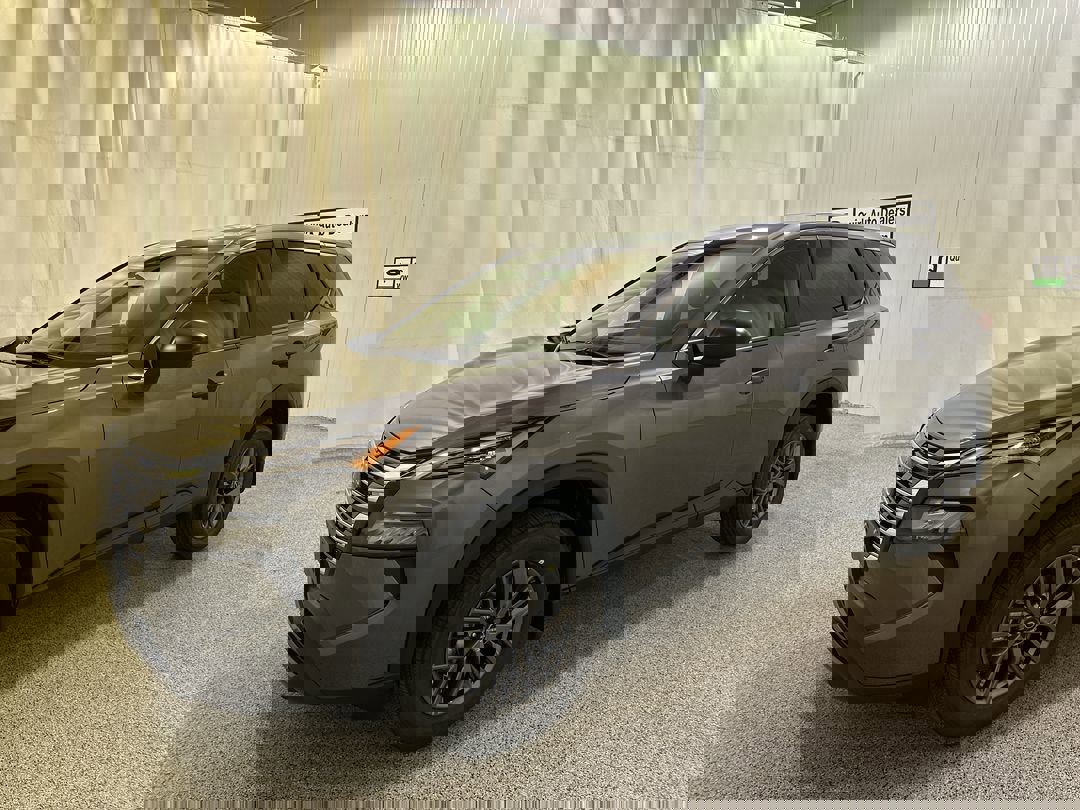 2026 Nissan Rogue S photo 3