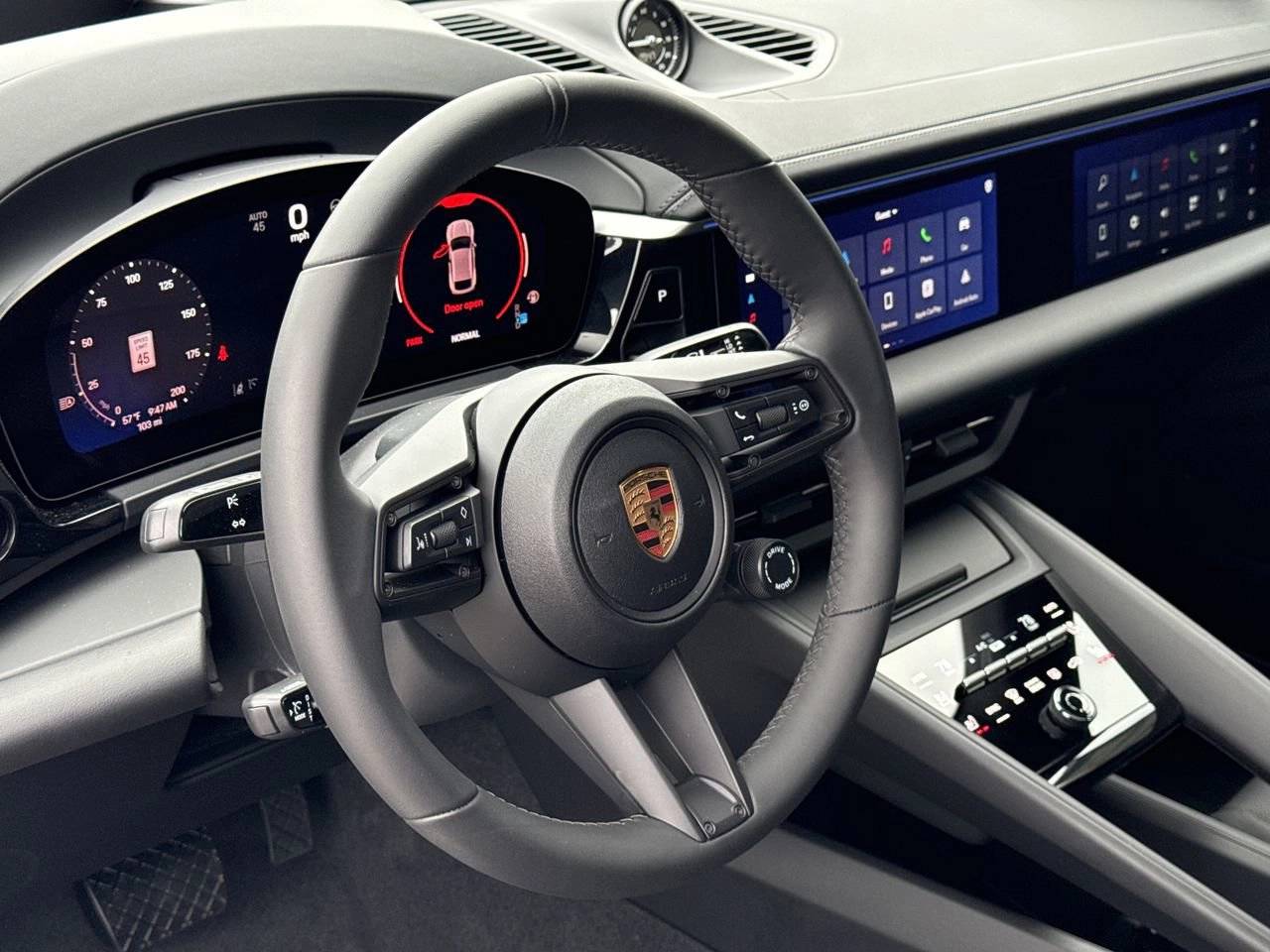 2024 Porsche Macan 4 Electric photo 18